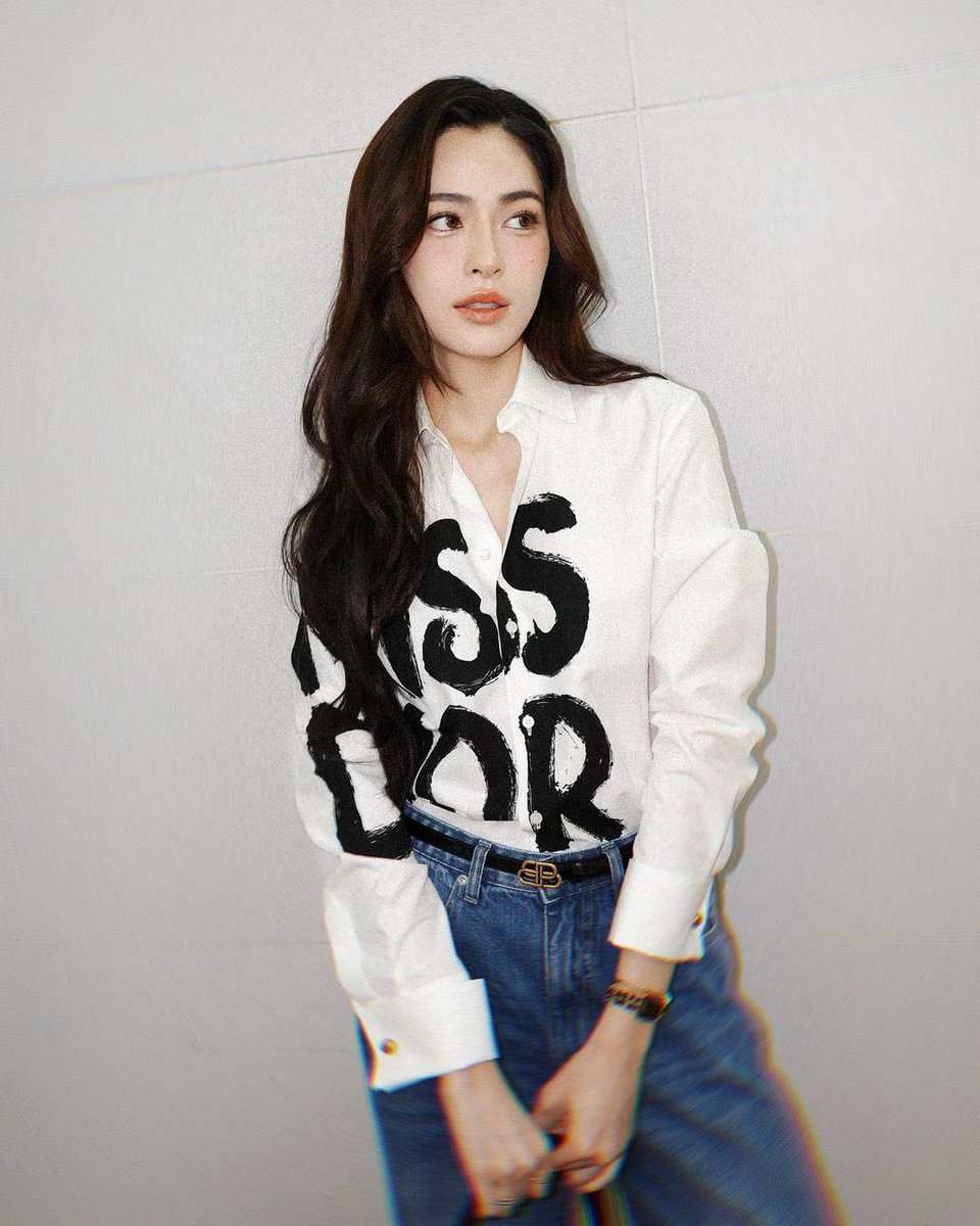 jongjangq's tweet image. พี่สาวใครอะ ขอนะๆๆๆ