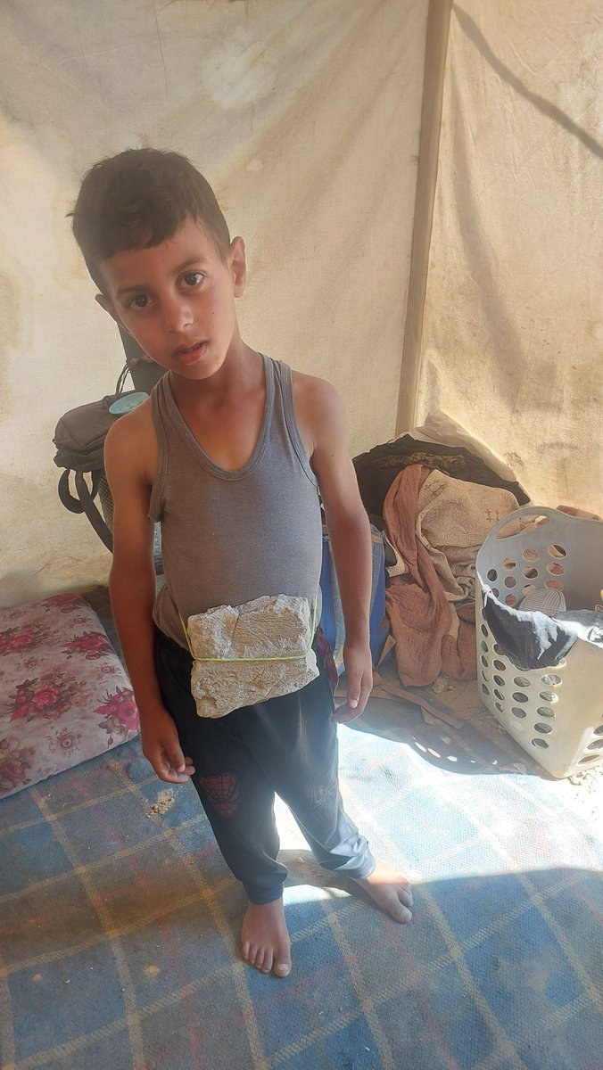 AhmedAlQas19232's tweet image. Does drinking salt water protect the stomach from rotting due to hunger? If you are scrolling, please leave a dot. It's just a dot. Please help. My children are dying of hunger. chuffed.org/project/138359…