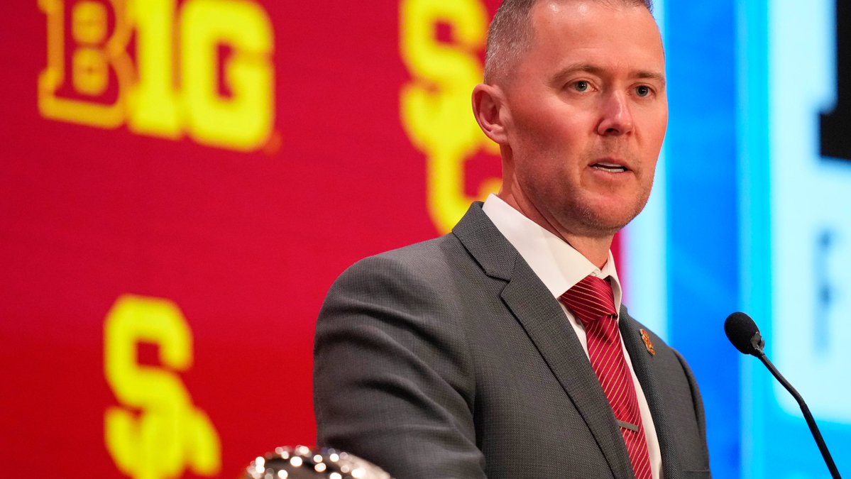 TrojansWire's tweet image. Lincoln Riley believes this year's Trojans have what it takes trojanswire.usatoday.com/story/sports/c…