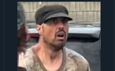 If insane asylums were open this guy would have not been at Walmart.