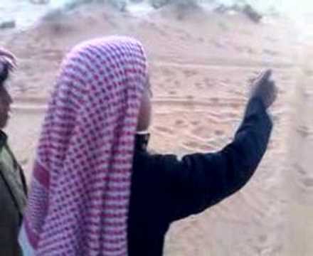 akakynasa's tweet image. -وين تشوف نفسك بعد ٥ سنوات؟
- خطيطٍ يولي.