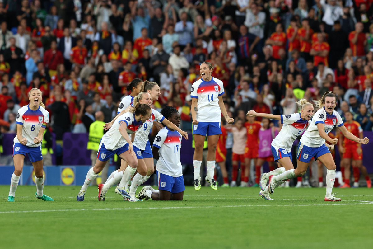 Daniel_MRQ's tweet image. Jamais une nation n’avait disputé 3 prolongations lors d’un même tournoi majeur (CDM + JO + compétition majeure continentale) avant l’Angleterre ce dimanche. Historique #ENGESP #WEURO2025