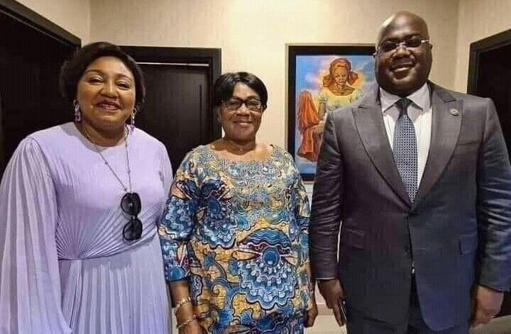 baelenge_irenge's tweet image. #RDC|Gouvernement Suminwa 2 : Deux personnes sont actuellement couvertes de cadeaux par les politiciens congolais : Marthe Kasalu, la mère du président Tshisekedi, et @DeniseNyakeru, son épouse. Très influentes auprès du chef de l’État, les politiciens espèrent qu’elles…