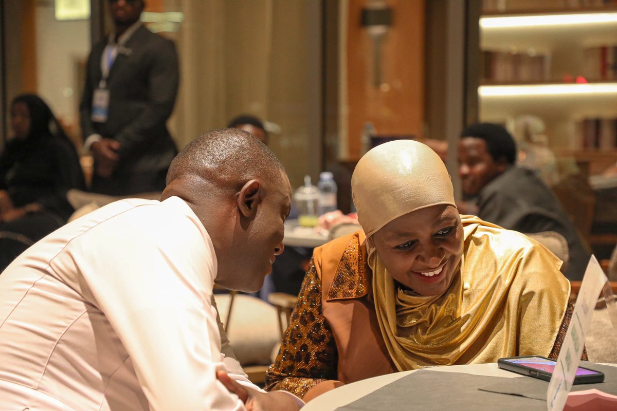 SettleForTheBes's tweet image. 🚨Today; SPA/PA @ChiefMuzzukulu attended the Halal Brunch at Four Points by Sheraton.
The event recognized distinguished Muslim individuals for their contributions to the Islamic faith.
Hajjat Hadijah Namyalo was honored for her leadership and commitment to the Muslim community.