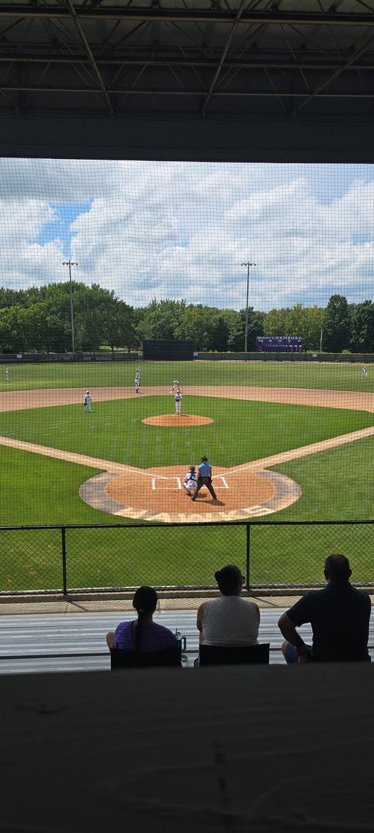 Hamburg Hawks tweet media