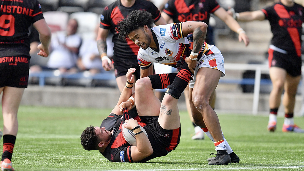leagueexpress's tweet image. Bradford battled back to down Widnes.
totalrl.com/bradford-bulls…
