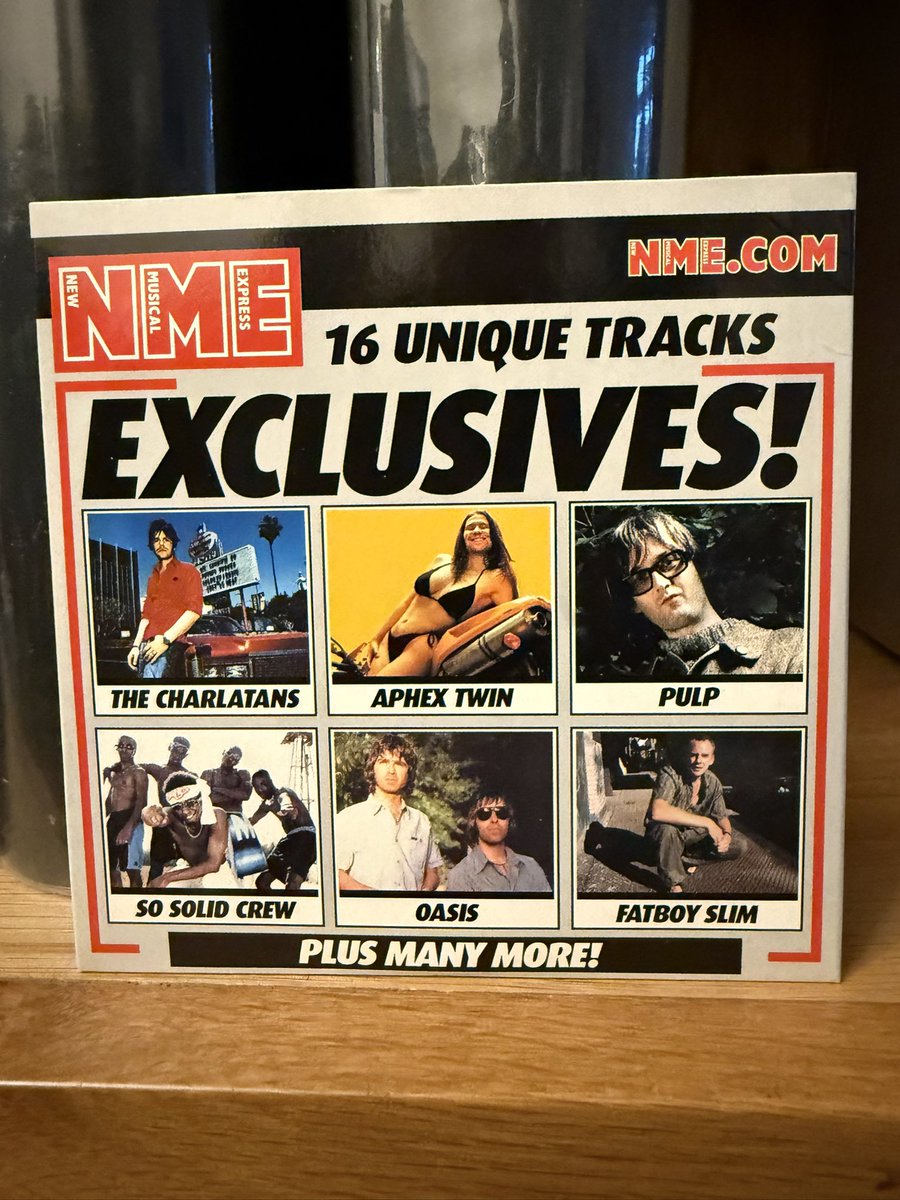 BritsPieces's tweet image. 2001 NME cover CD featuring the likes of Oasis, Suede, Pulp and The Charlatans.