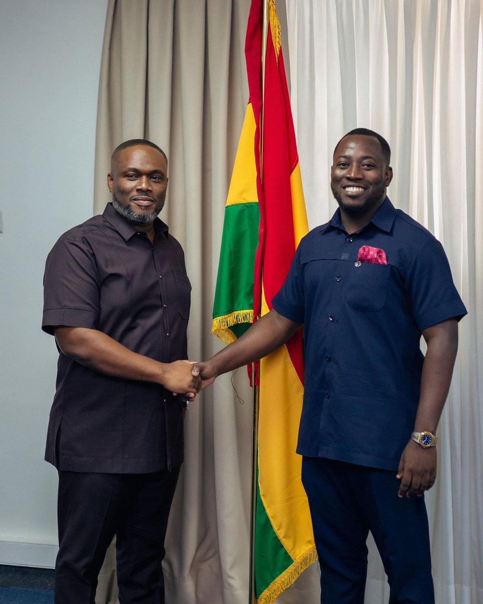Knust360vibes's tweet image. Theophilus Amanfo Berchie, a KNUST alumnus and current Speaker of the KNUST Graduate School Senate, has been appointed by President H.E. John Dramani Mahama is a Board Member of the Ghana Hydrological Authority. ♥️🎉
#TekAlumniHomecoming #Knust360vibes