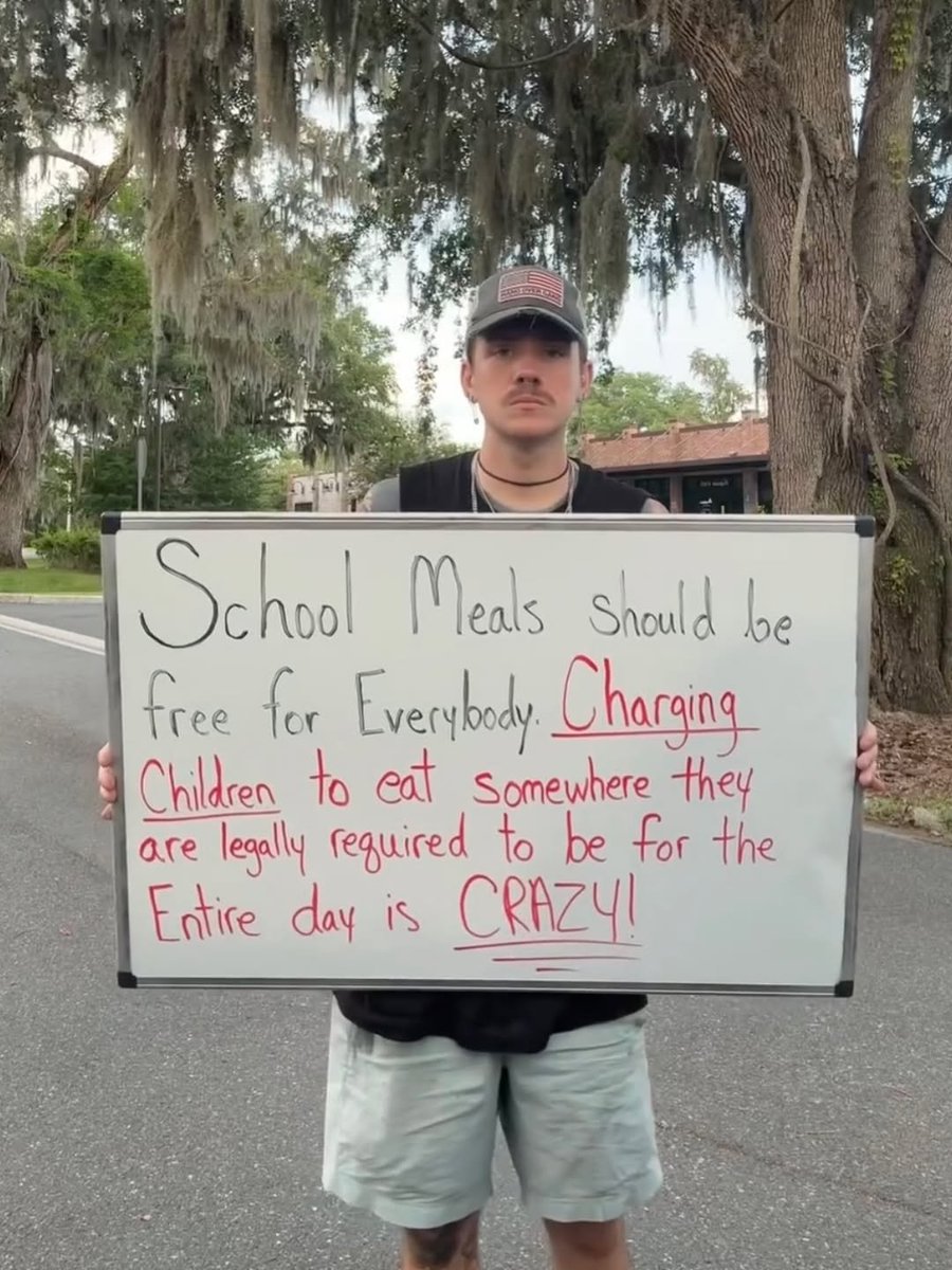 ArtyLunch's tweet image. The only war is the class war.