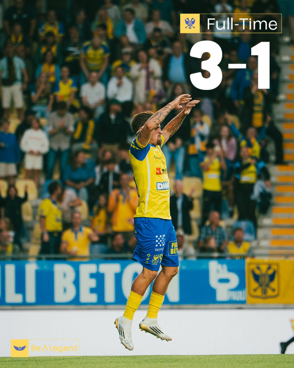 stvv's tweet image. Voetbal is een simpel spel. 22 spelers jagen 90 minuten achter een bal … en op het eind is daar Bertaccini