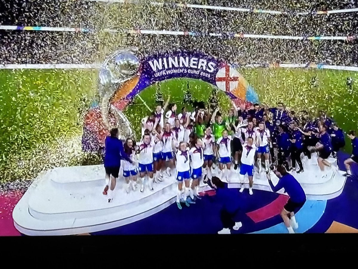 Ian_M1's tweet image. CHAMPIONS AGAIN, CHAMPIONS AGAIN, CHAMPIONS AGAIN OLE OLE #Lionesses 🏴