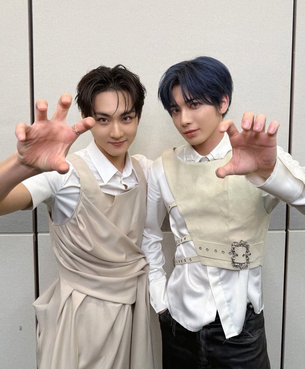 beomystk's tweet image. 😭😭😭😭😭😭✌️✌️we are UP