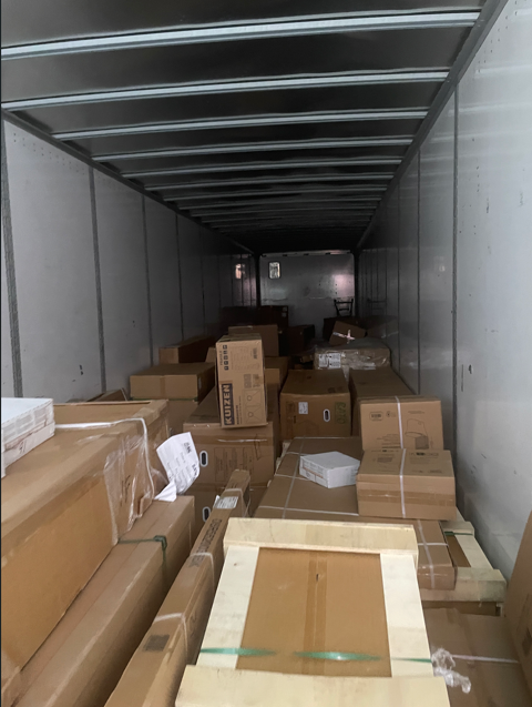PeelPolice's tweet image. Arrest Made in Re-vined Trailers Investigation
Read more: peelpolice.ca/Modules/News/i…