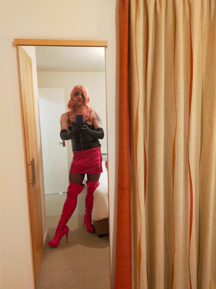 No one can
 see anything
 any more
 so post what
 you like 😂😂