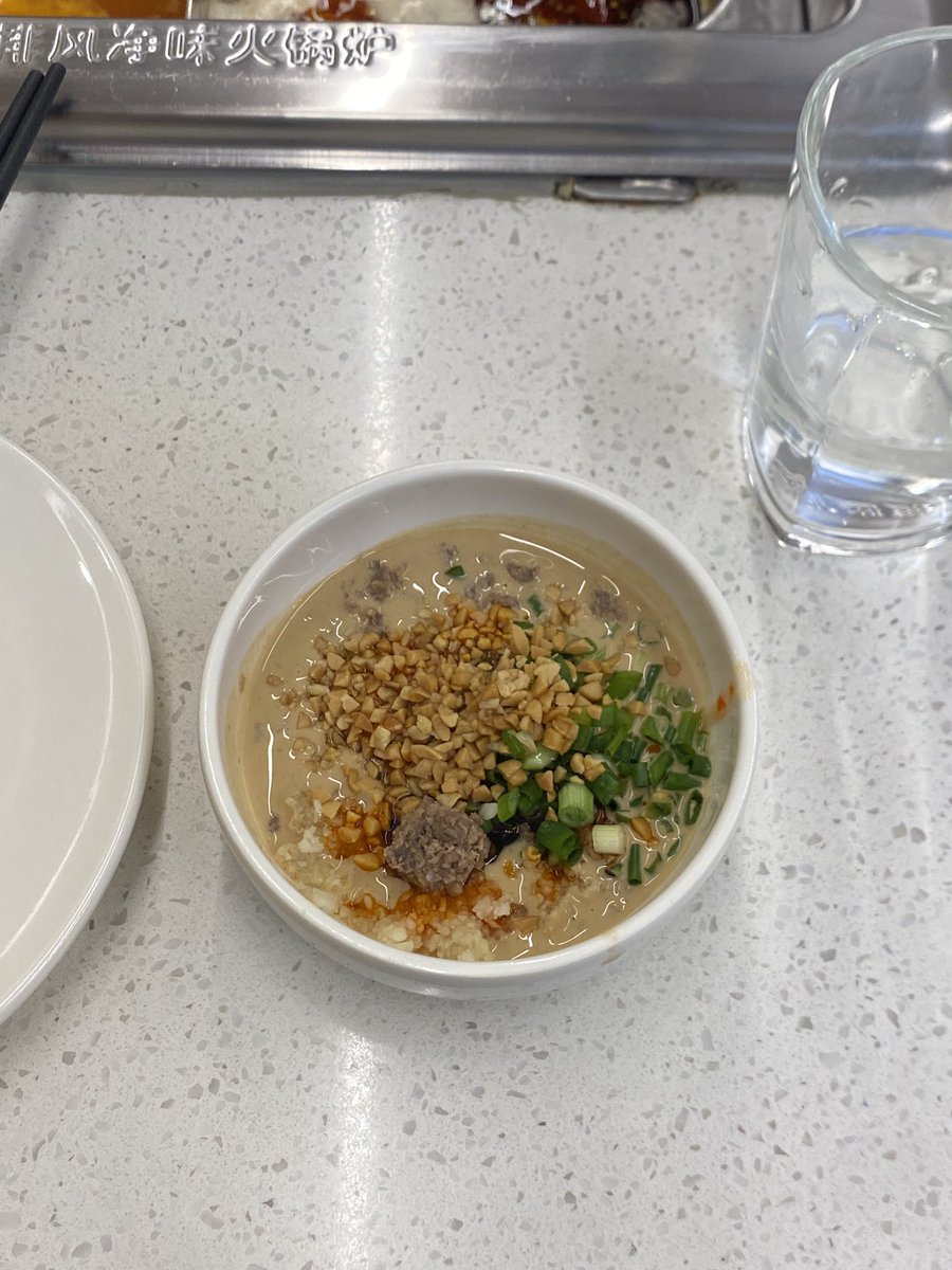 Do2doy's tweet image. 도이소스가 레전드 맛있는데 소문 났음 좋겠다
하이디라오 갈 거면 꼬옥. 저 끼워서 가주세요
도이소스 진짜루 맛남 진짜진짜로