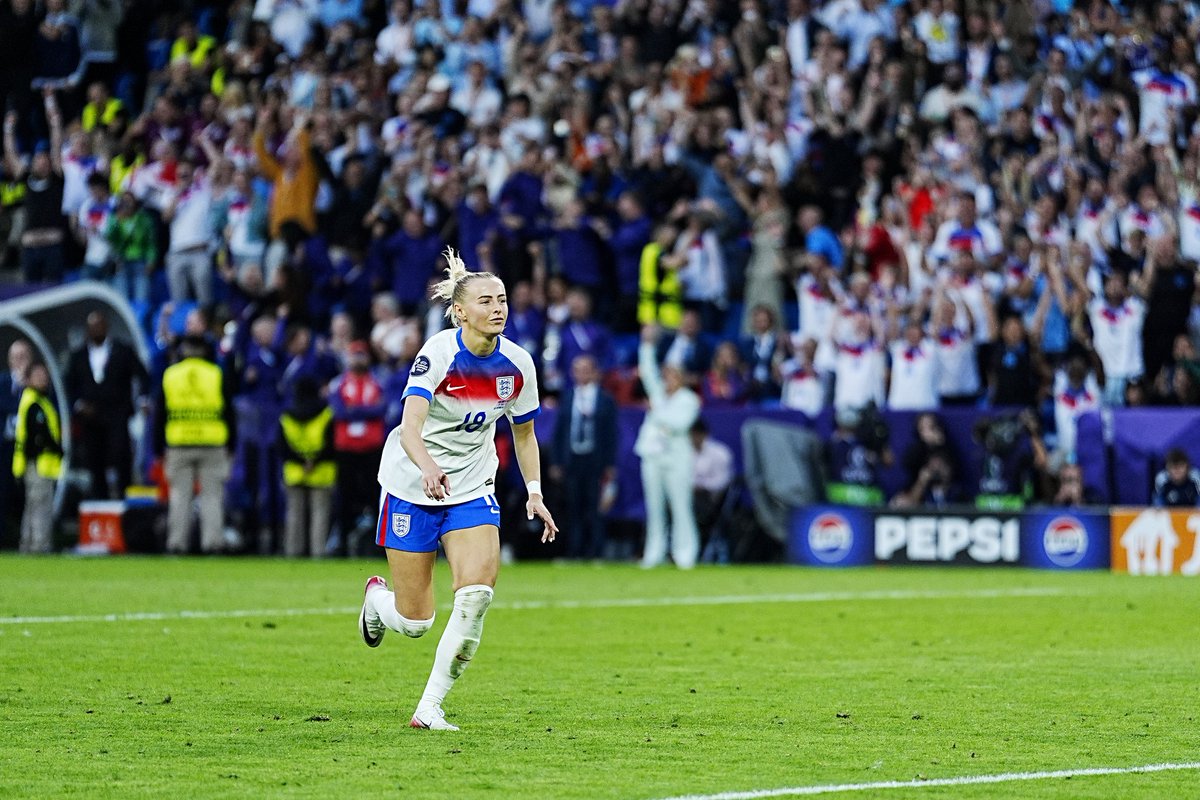 The Pride of England 
❤️❤️❤️

<a href="/PA/">PA Media</a>
#Lionesses #ENGSPA #Euro2025