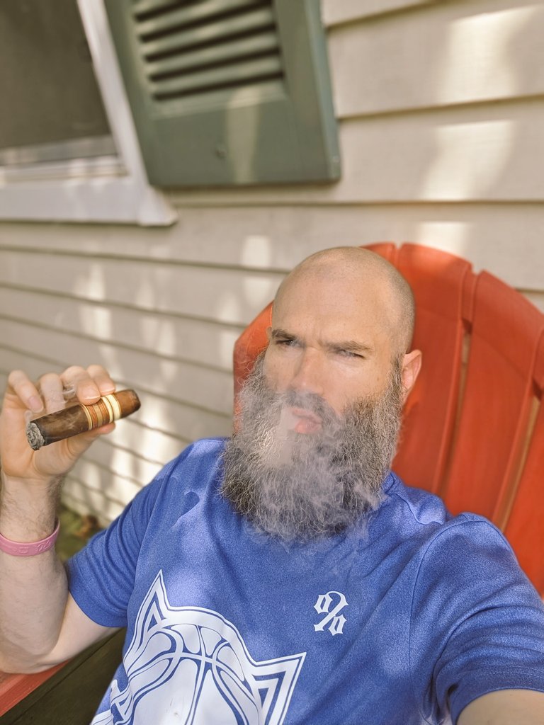 iancle1's tweet image. Relaxing on an off day