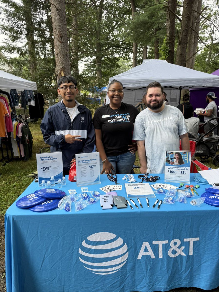 Team Deming and Team Buckland joined forces for Vernon’s Slice of Summer event. From cooling off with summer treats to connecting with our amazing customers, we’re turning up the heat and the hustle together.<a href="/keroninc/">Keron Incarnato</a> <a href="/firas_smadi/">Firas Smadi</a> <a href="/RiveraKelvin1/">Kelvin Rivera</a> <a href="/Meli_Rapp/">Melissa Rapp</a> <a href="/TheRealOurNE/">#OurNE</a>