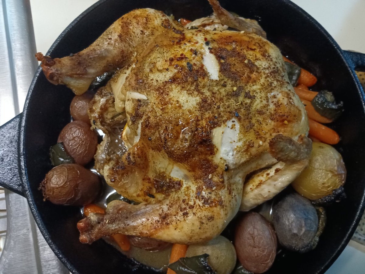Easyofcourse's tweet image. Chicken number 2 Korean BBQ and assorted spices. Life is good! @FireHatchRubs