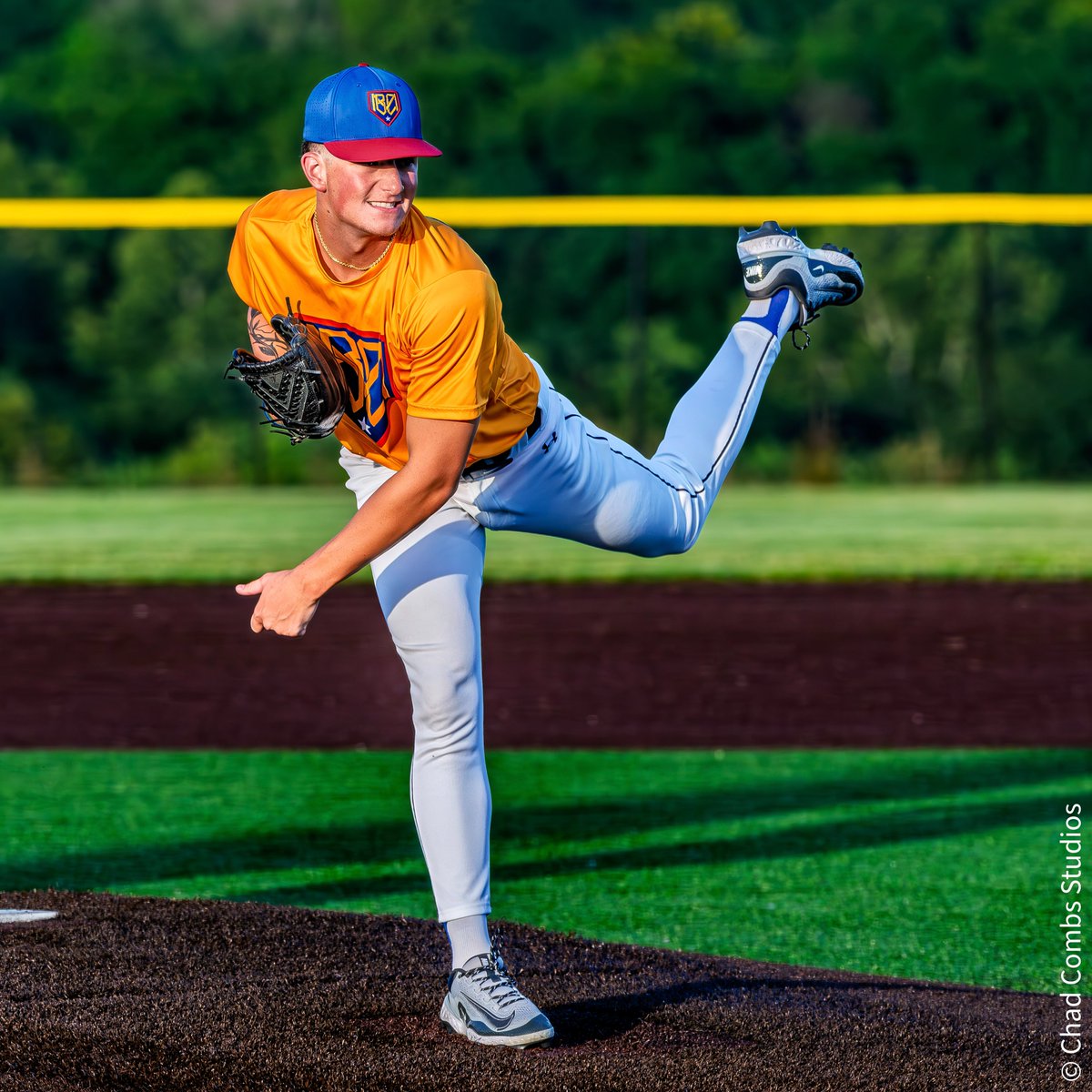 BanJohnsonBSB's tweet image. Action from the #BJCL postseason this week:
MBC LHP Colton Minks (@MinksColton / @KCRoosAthletics) left
MBC 3B William Ashley (@kccpantherbsb ) top right
MBC Wyatt Jackson (@Wyatt52376 / @cmueaglesBSB) bottom right