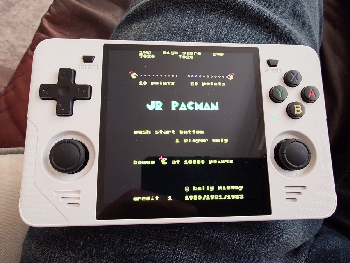 #10pScore I had a couple goes &amp; thought I best post my poor score of 7020. Pacman has never been my bag and I am terrible.
I remember one cab in an onsite arcade on a 2 week holiday in Cornwall in 86. Never played it because Tigerheli was next to it and Star Force 3 cabs away.