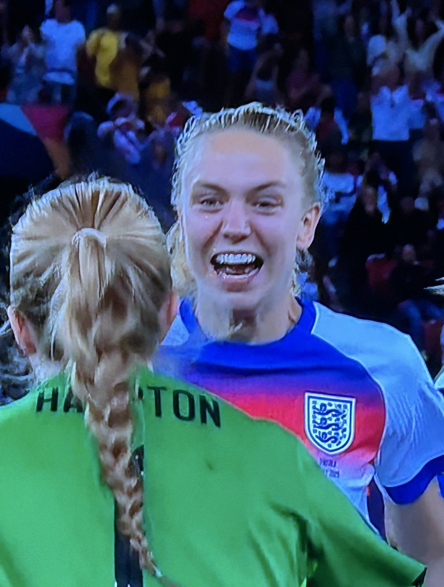 DT_VIPsuppawt's tweet image. Massive congrats to the #englandlionesses on winning #Euro2025 ⚽️   
Special 💛 to @_esmemorgan and @bmeado9 - who have supported @DogsTrust in the past - on a great tournament 👏 👏 🏆