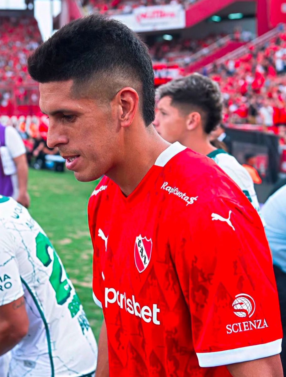 BustosNeta's tweet image. Te extraño tanto, que tú no te imaginas cuanto.