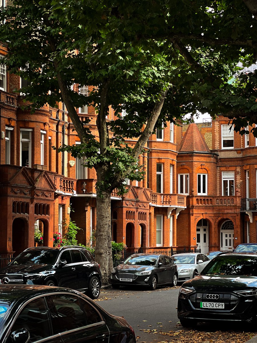 seekingxplorer's tweet image. Belgravia, London