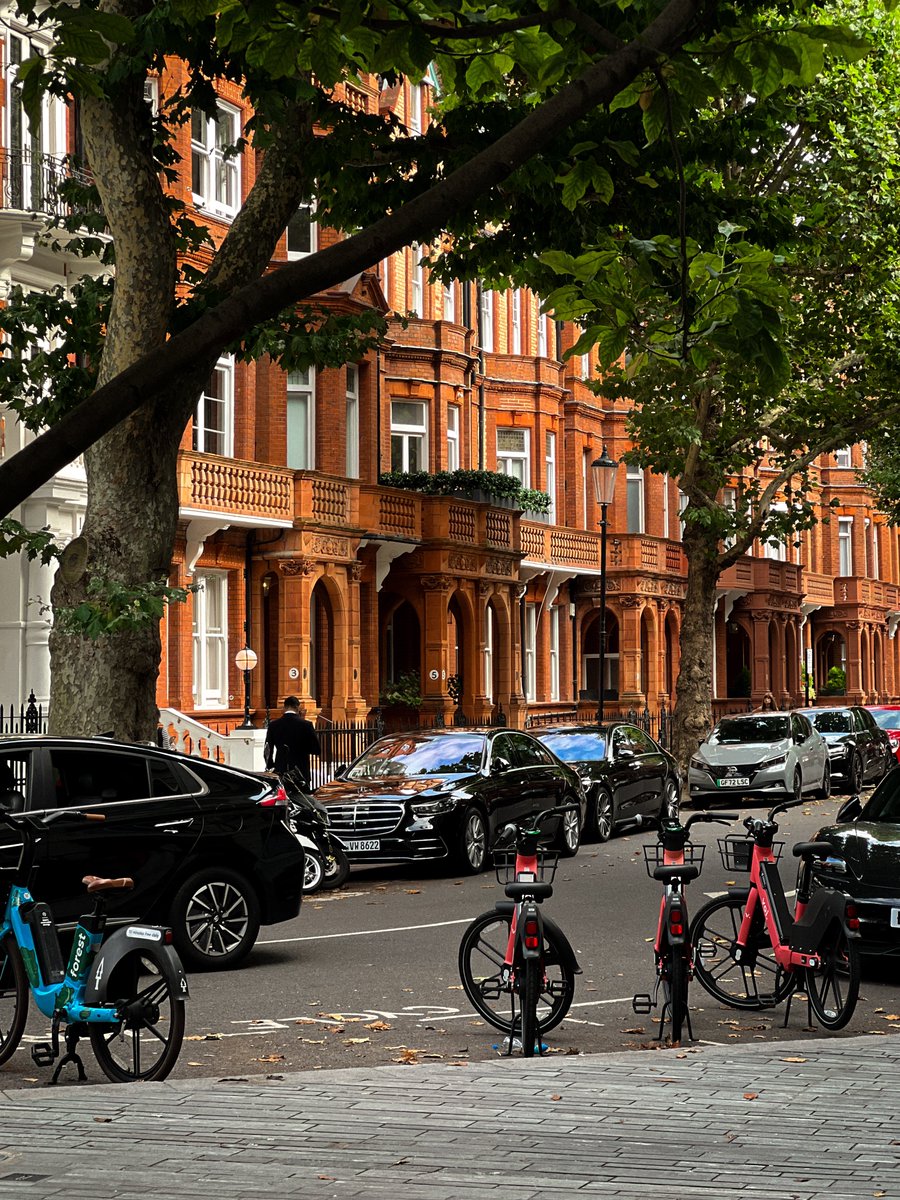 seekingxplorer's tweet image. Belgravia, London