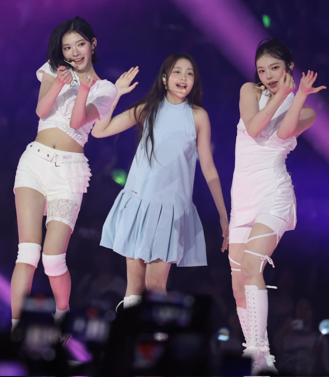 YooyeonS5_'s tweet image. 250727 가요대전 #지우 #jiwoo #IAN #이안 #Hearts2Hearts #하츠투하츠