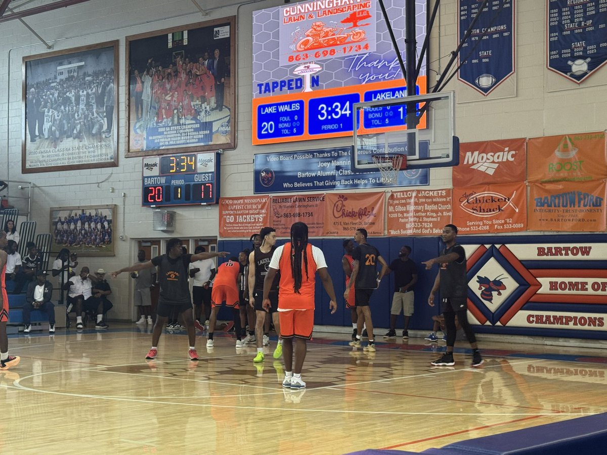 Hoops863's tweet image. At the Alumni Tourney…
Game 25 has went to the half
Lake Wales 29 Lakeland 19
#polkhoops
#1SourceforPolkCountyHighSchoolBasketball