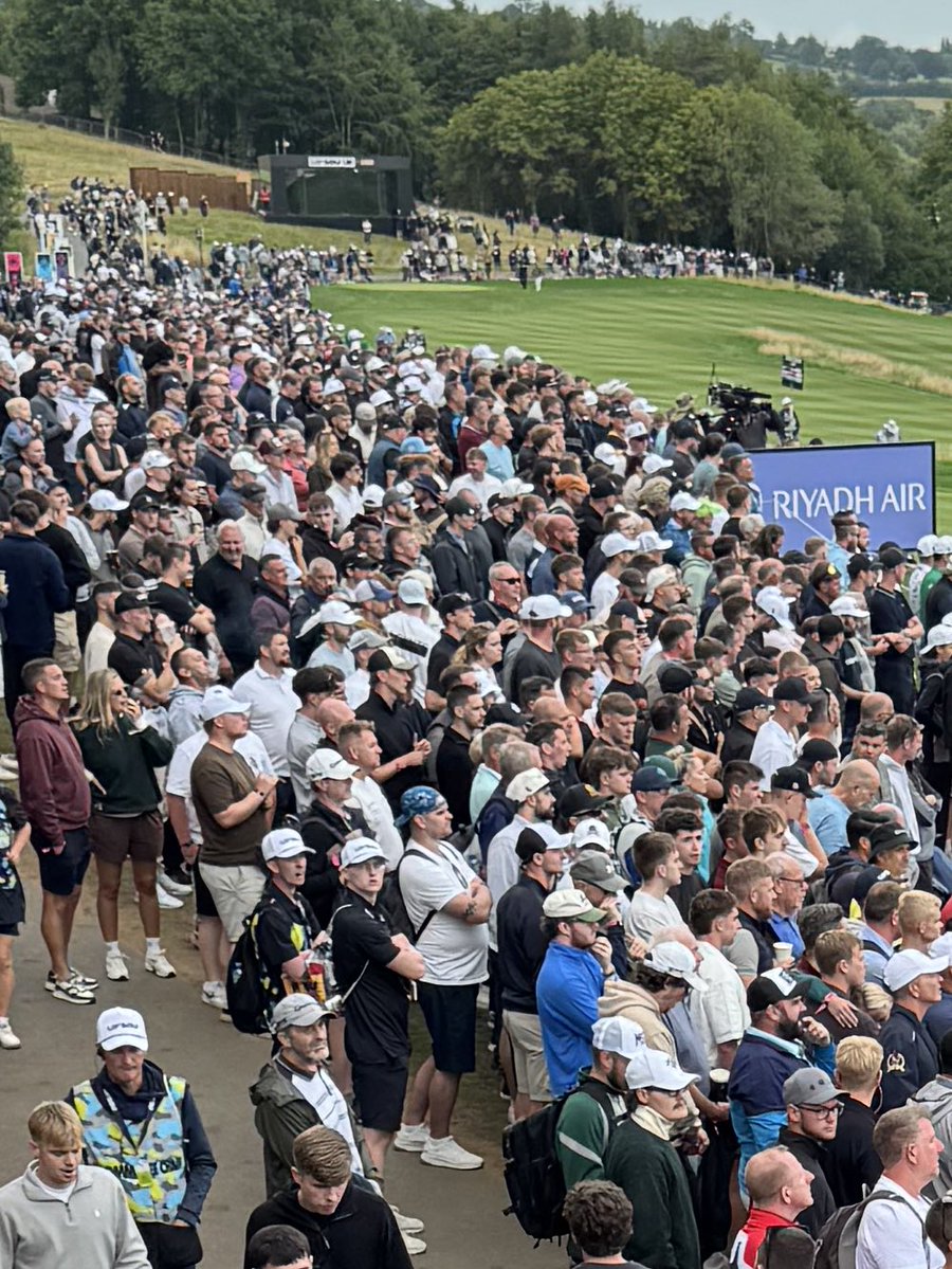 A few friends at #JCB enjoying best #golf across the globe. 

#LIVGOLF #UK