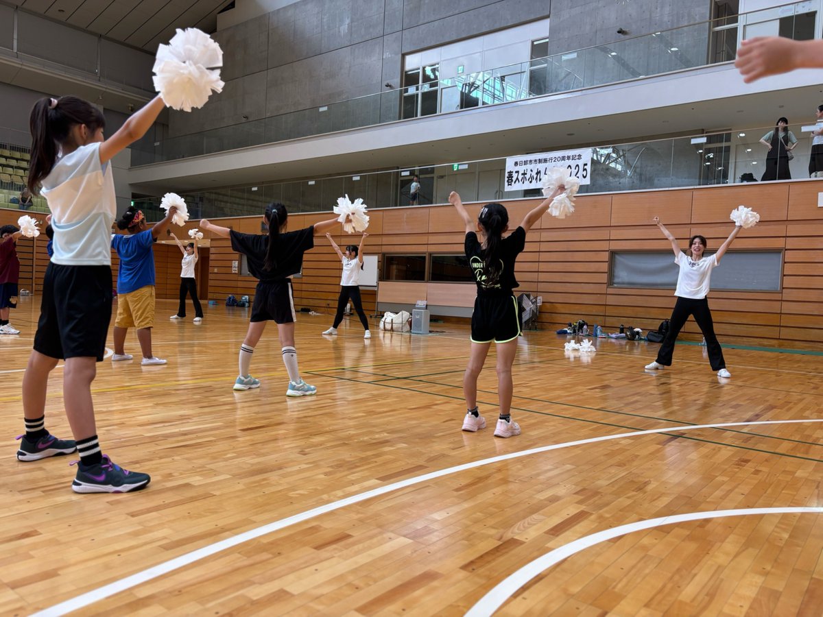 KoshigayaAlphas's tweet image. ✴️イベント報告✴️
【春スポふれんず2025】
先日開催の春スポふれんず2025に
#28 菅原 佳依 選手が参加🏀
バスケット体験では、バスケットボールの基礎、スポーツの楽しさを感じ取れる時間となりました!
最後には、#スガ とミニゲームを行い、大盛り上がり😆…