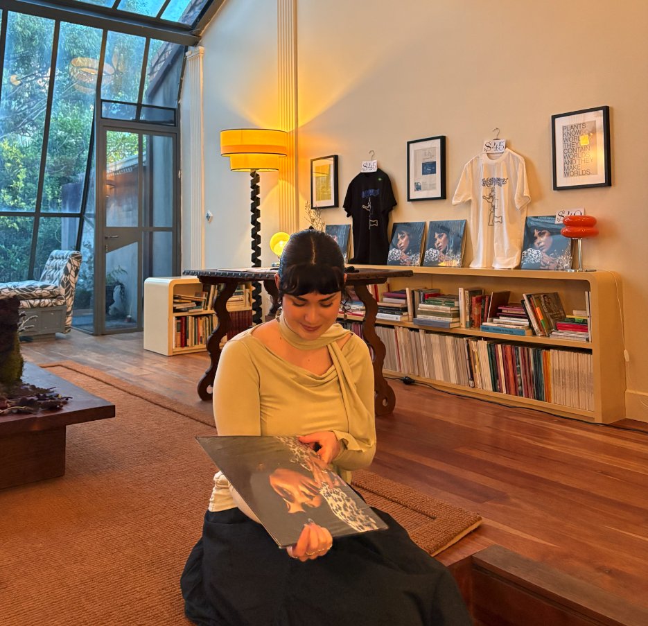 FELIVAND tweet media