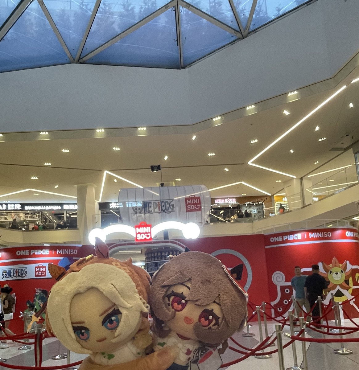 MerrySheep94's tweet image. Took the girls to see the one piece pop up!! 🥰
Digitan is wanted alive. Reward is XXX Carats.