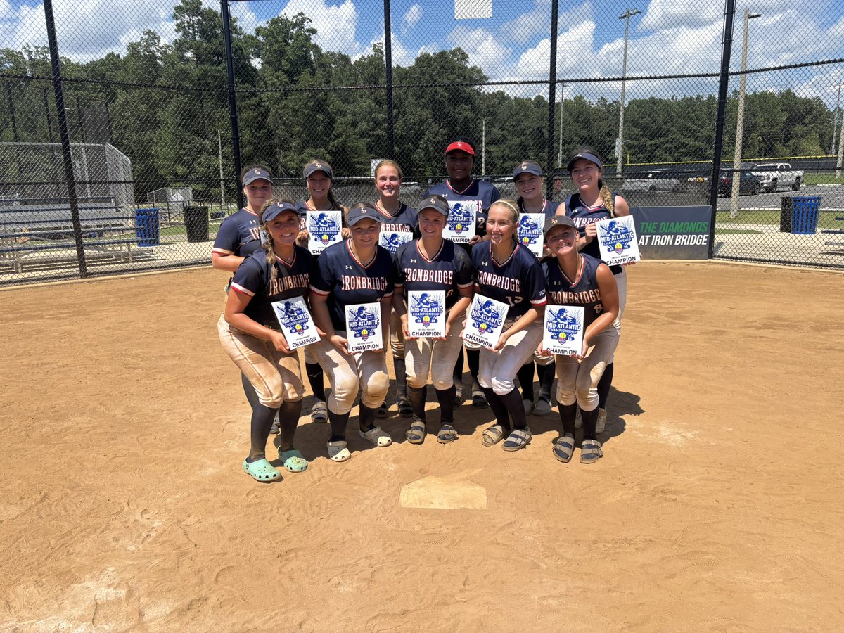 Great weekend going 7-0.
Pitchers and defense only allowed 2 runs to score all weekend. #12 Jaidyn Tillman hit two 💣’s.