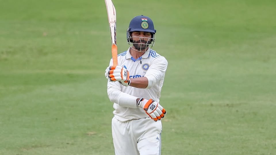 LancerFlying's tweet image. Ravindra Jadeja became the first Indian in 23 years to score over 400 runs in a single Test series while batting at No.6 or lower.
The last to do it was VVS Laxman in the West Indies back in the West Indies back in 2002.