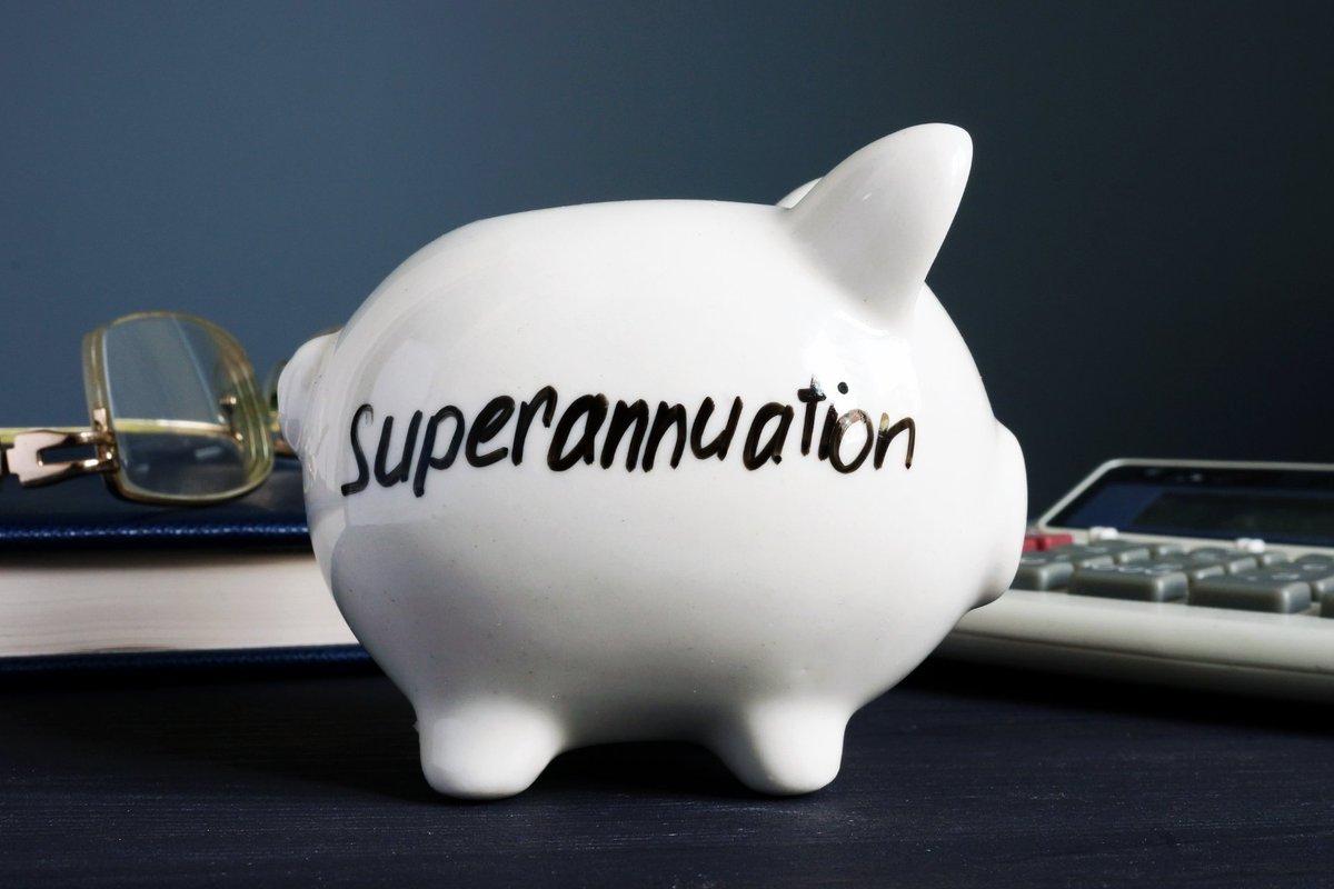 CQU's tweet image. Want to save yourself from super scams and dodgy financial advice?
CQU Financial Planning expert, Dr Angelique McInnes says you should ask these questions
👇
ow.ly/IIG250WvO3L
@ConversationEDU
