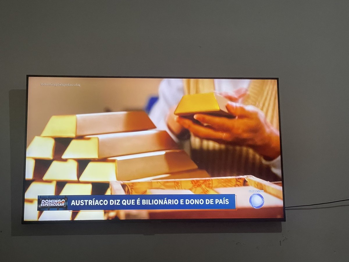 ismaelsousa's tweet image. Só agora estou vendo a reportagem do Domingo Espetacular (Record) sobre um austríaco, que mora em Ponta do Mel, que diz ter uma fortuna de 183 bilhões escondida no fundo do mar. A história é absurda, claro… Se fosse verdade mesmo, o Haddad já tinha mandado buscar a parte dele de…