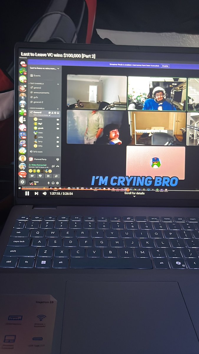 ry0inr3d's tweet image. watching important things only on my new laptop