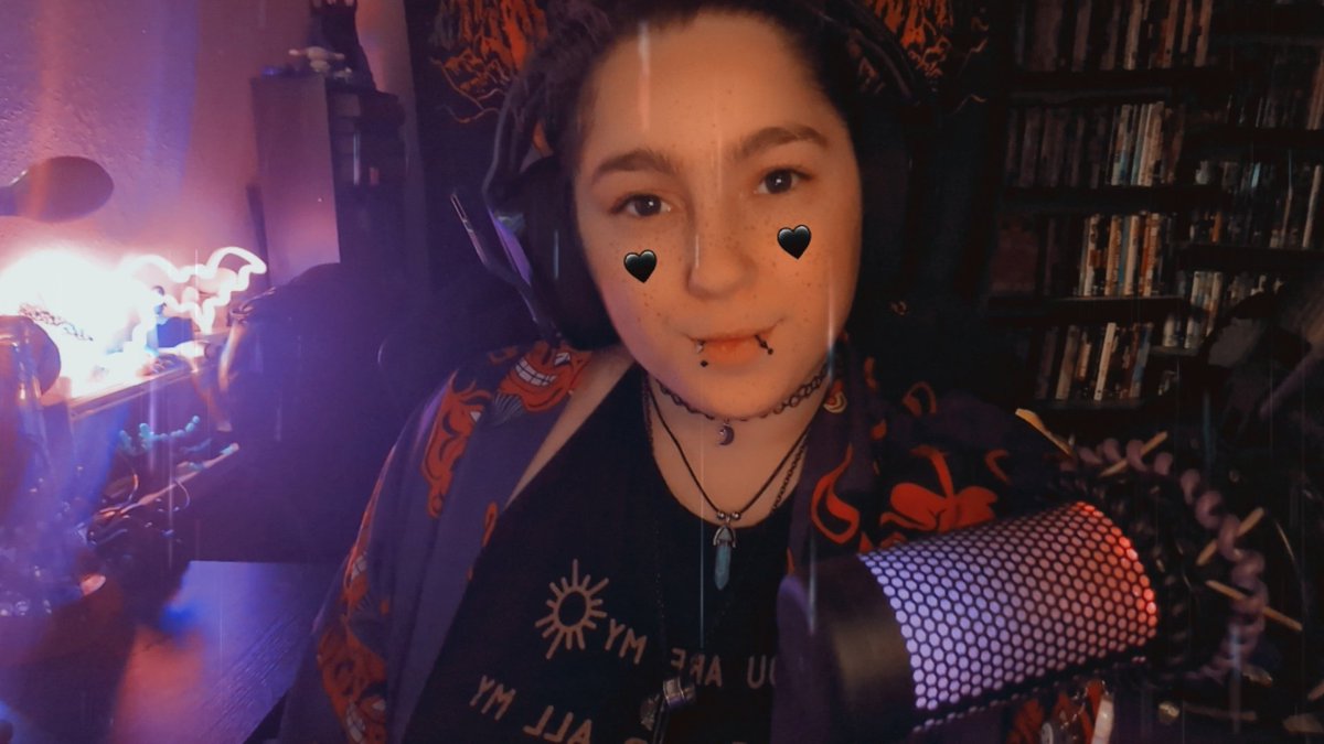 Doing some #JustChatting to start our Sunday funday ✨ Come vibe! 

twitch.tv/sallyredeye 

#420community #420friendly #TwitchStreamers #twitchaffiliate #SmallStreamersConnect