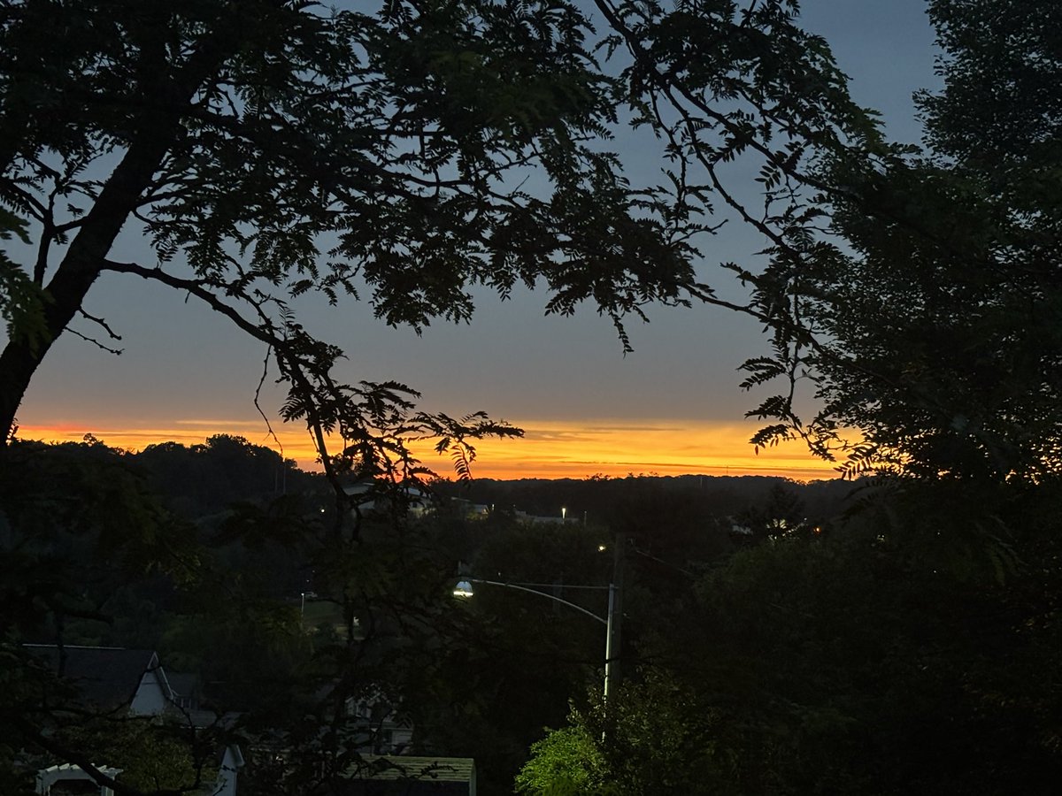 randy270281's tweet image. Good night everyone.  Hope you had a good weekend.
