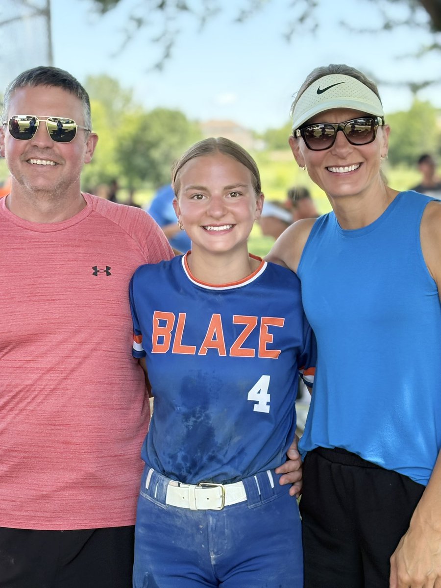 VerwestMark's tweet photo. Fun weekend of watching Hads and her team play softball in the NAFA tournament in Lakeville this weekend! There were 134 teams that started the tournament on Thursday and both 14u Fargo Blaze teams were still playing on Sunday which is pretty darn good! ❤️our#4🥎 https://t.co/l1aGv81mdJ