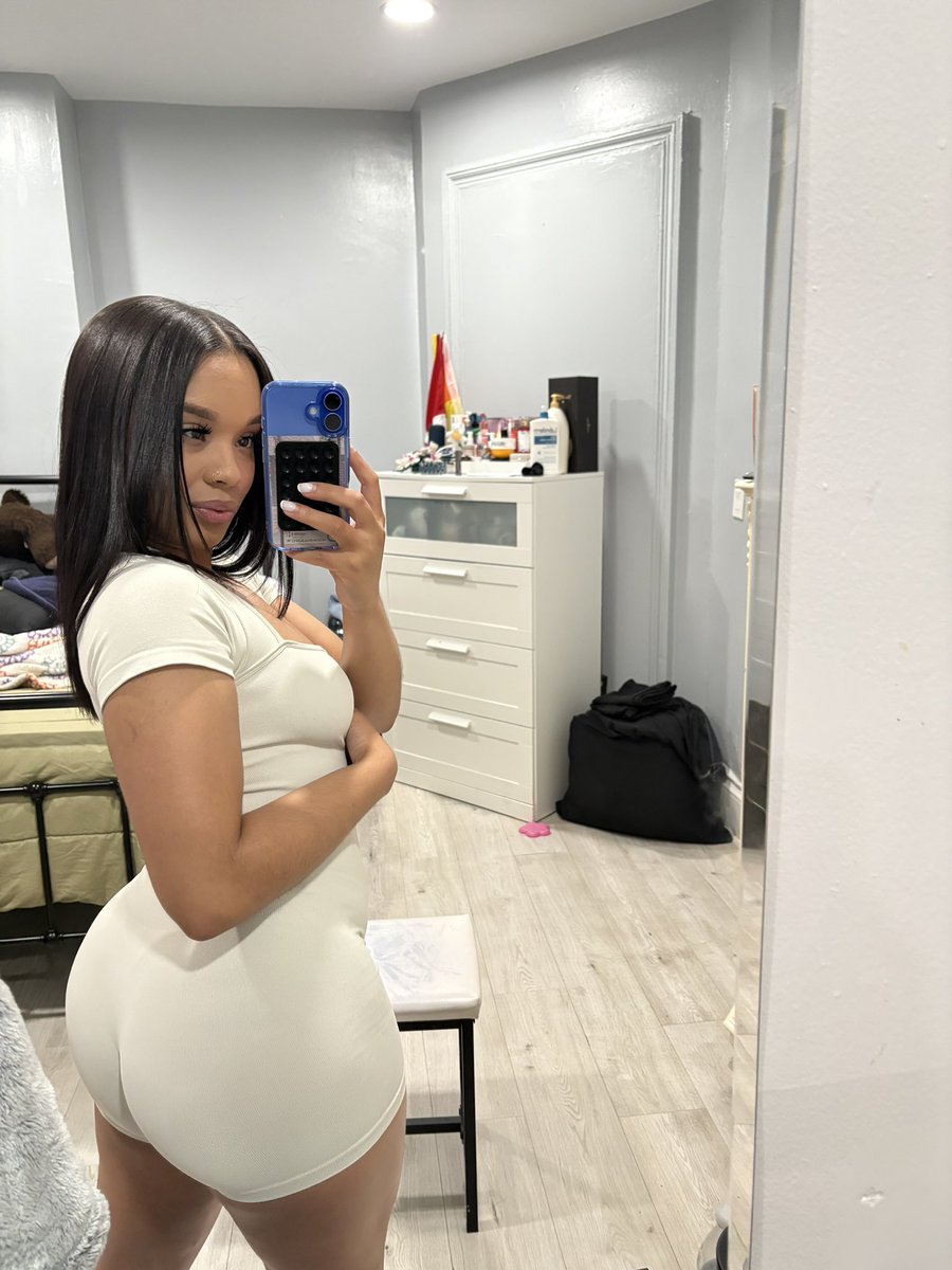 theproblemj's tweet image. Mamazota😚