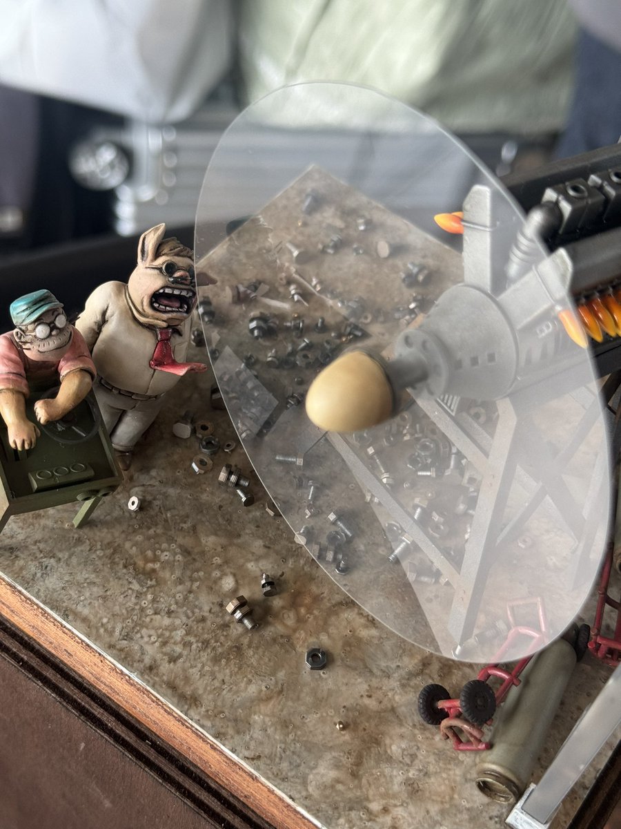 GunplaRefine's tweet image. 拝啓サトーさん、アキラさん🤣
昨日のIBA模でも観覧の皆様にクスッと笑って頂く姿を後ろからコソッと見れて幸せな1日でした。お2人に感謝申し上げます。
カケヒ軍曹、ちくわくんへ🤣
くっちゃべり付き合ってくれてありがとう🤣
観覧、、出展、運営の皆様🙇♂️
時間を共有してくださり感謝申し上げます。