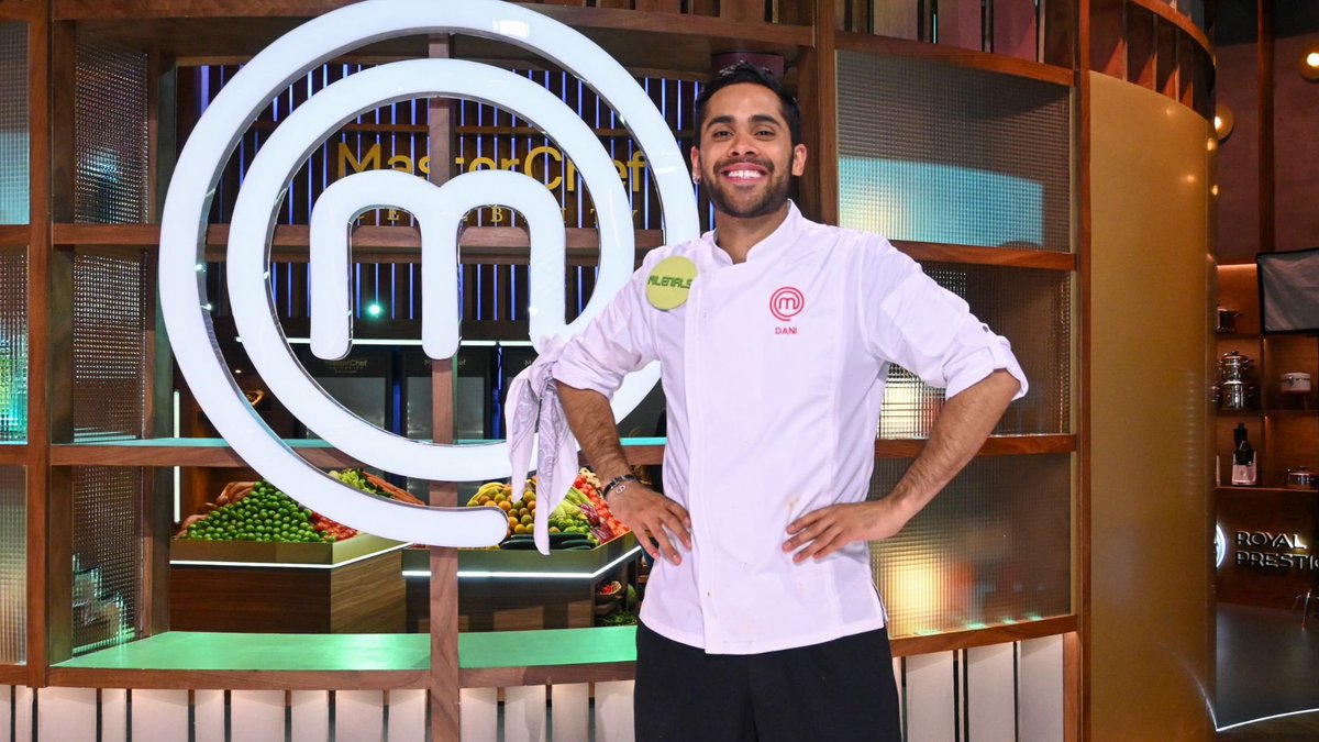 ¡LA GRAN FINAL!

Andrea Noli, Carlos Quirarte, Dani Valle, son los finalistas de #MasterChefCelebrity. Entre esas tres celebridades está el GRAN GANADOR de esta edición “Generaciones”. ¿Quién quieres tú que sea el #MasterChef?

FINAL - ESTA NOCHE
8:00pm por <a href="/AztecaUNO/">Azteca UNO</a>