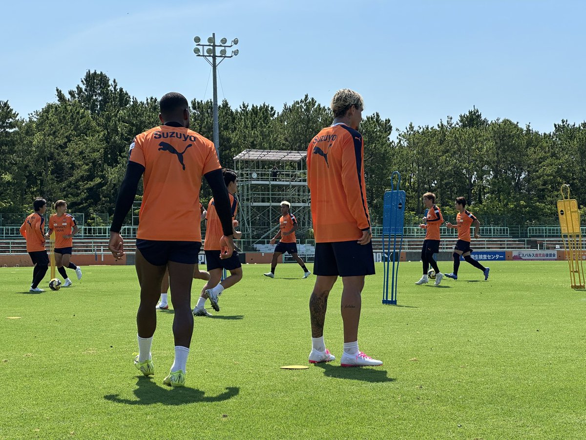 spulse_official's tweet image. 🔸🔸#三保活 𝙏𝙍𝘼𝙄𝙉𝙄𝙉𝙂🔸🔸
▶▷▶𝙉𝙀𝙓𝙏𝙈𝘼𝙏𝘾𝙃
🆚サンフレッチェ広島
📅8/6(水)18:30キックオフ
🏟️エディオンピースウイング広島
▶▷▶𝙉𝙀𝙓𝙏 𝙃𝙊𝙈𝙀𝙈𝘼𝙏𝘾𝙃
🆚横浜F・マリノス
📅8/16(土)18:30キックオフ
🏟️IAIスタジアム日本平
#spulse #ONEFAMILY2025