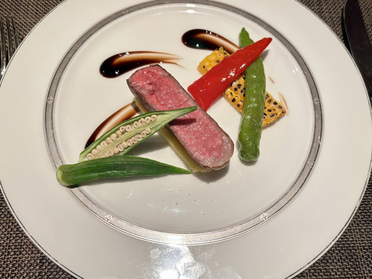 monegnsn's tweet image. 昨晩、うまいもの食べながらピクスクでひたすらリヌを狩ってました。
実はうまいもの食べながら最後の撮影会も参加してました。
情緒とは。