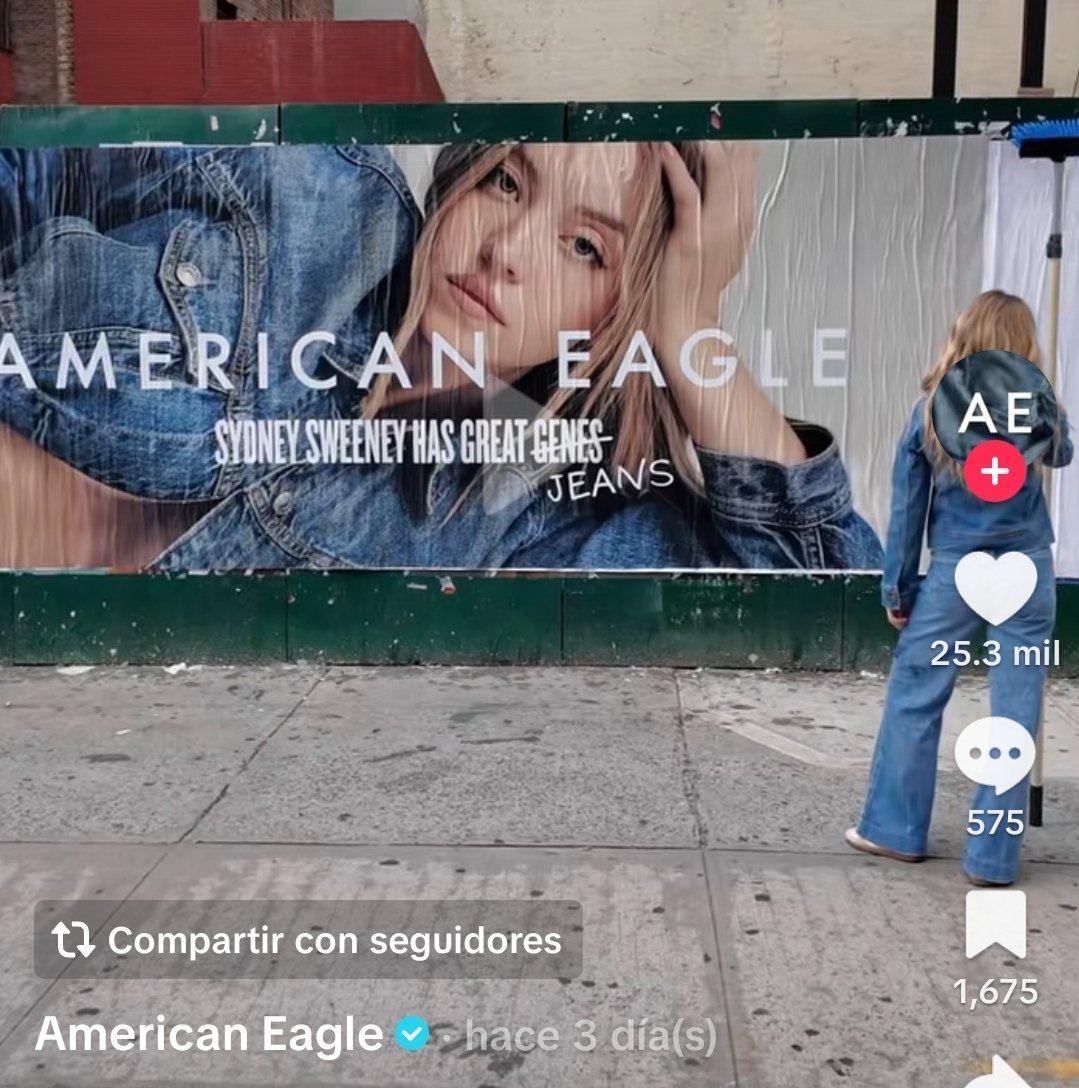 Politica_Basica's tweet image. Me están diciendo que mientras ocurre una limpieza étnica en Gaza 🇵🇸 y ICE detiene personas bajo perfiles raciales 🇺🇸, American Eagle saca una campaña basada en el juego de palabras de los buenos genes (jeans) de Sidney Sweeney (lo que implica que haya genes malos - no blancos-?