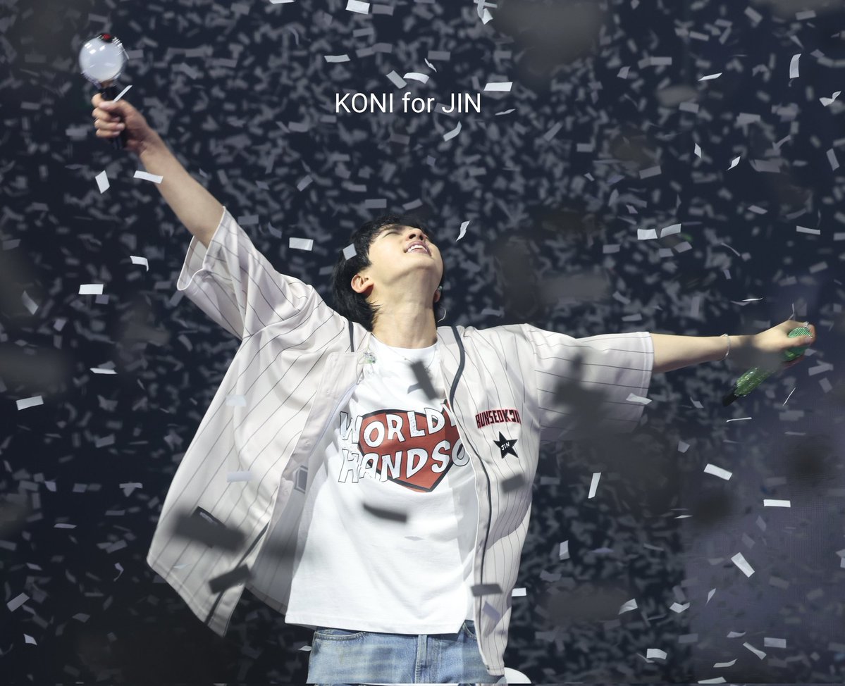 jnsbarb's tweet image. seokjin makes history as the first asian soloist to sell out 2 consecutive shows at amalie 
arena with 24k+ tickets sold in 2 shows marking this his 12th successful sold out show in a row.